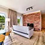 Nautica Aparthotel 4*