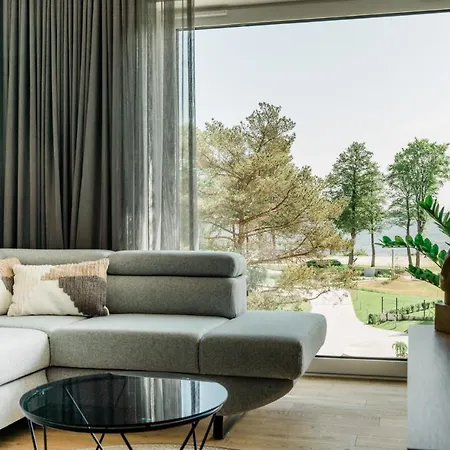 Nautica Aparthotel 4*