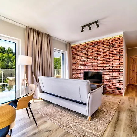 Nautica Aparthotel 4*