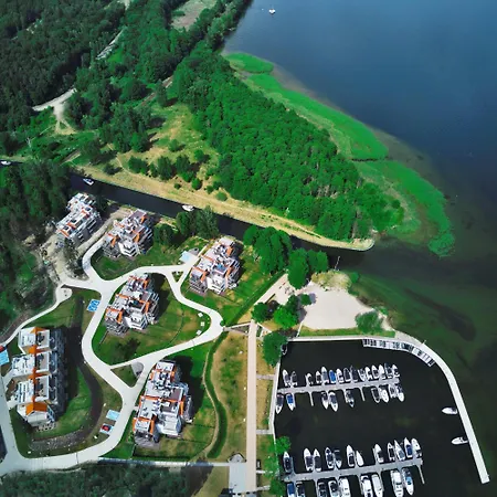 Nautica Aparthotel 4*