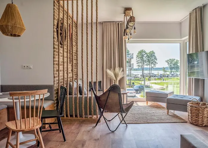 Nautica Aparthotel 4*